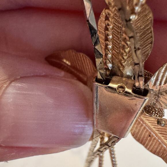 Vintage 30" Gold Tone Lariat Style Necklace with Stylized Mesh Rose Slide - Picture 6 of 8